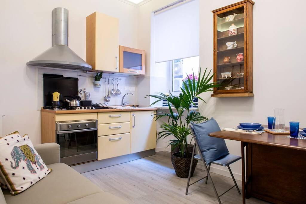 Colosseum/Panisperna Nina Apartament With Terrace Ρώμη Εξωτερικό φωτογραφία