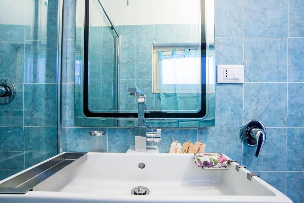 Colosseum/Panisperna Nina Apartament With Terrace Ρώμη Εξωτερικό φωτογραφία