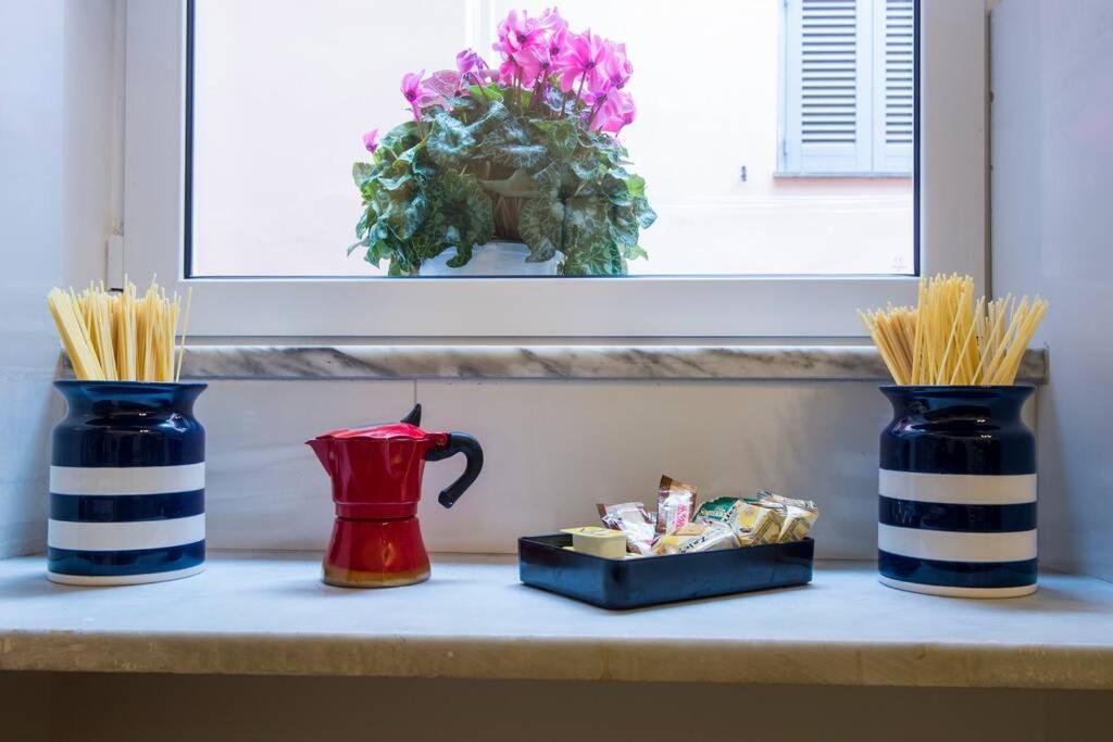 Colosseum/Panisperna Nina Apartament With Terrace Ρώμη Εξωτερικό φωτογραφία